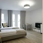 Apple Apartment *